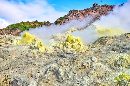 アトサヌプリ火山群の写真