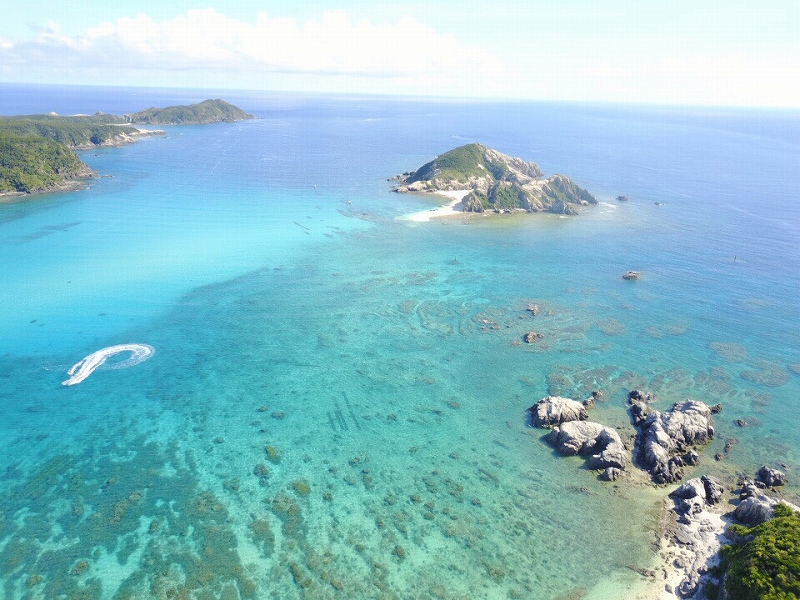 慶良間諸島の海の写真